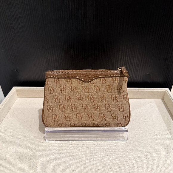 Dooney & Bourke Monogram Canvas Key Case - Picture 1 of 7